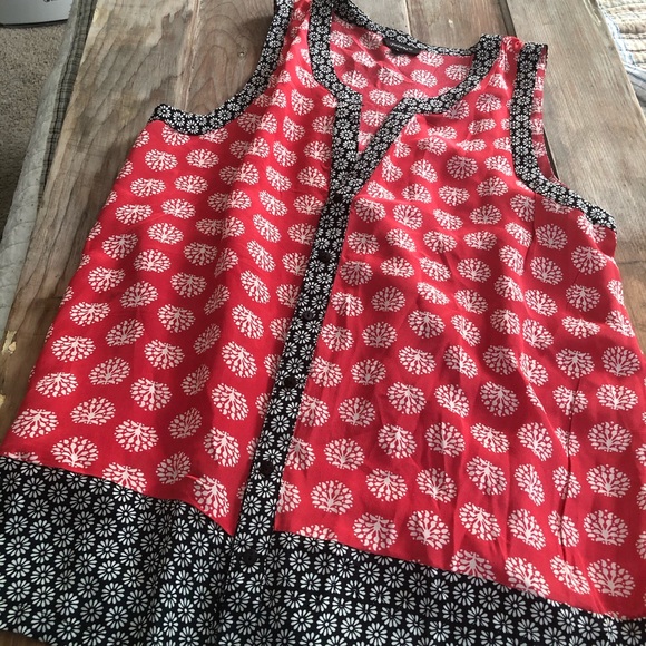 Tolani silk blouse red floral size large - Picture 2 of 6